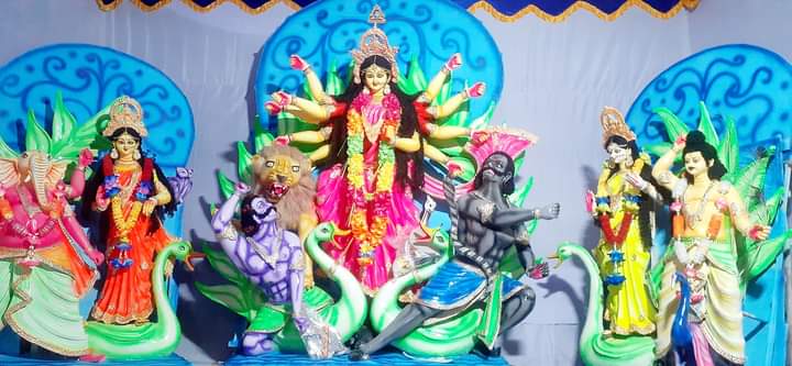 হিন্দু সম্প্রদায়ের প্রধান উৎসব শারদীয় দুর্গাপূজার সুন্দর ভাবে অনুষ্ঠিত হয়। 