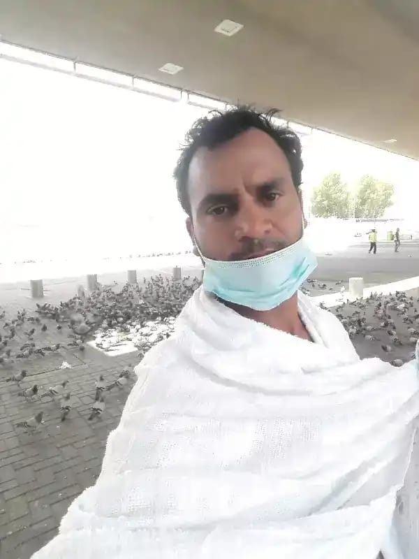বাবার কবর জিয়ারত করতে আগামীকাল দেশে আসবেন প্রবাসী মোহাম্মাদ শাহাবু উদ্দীন