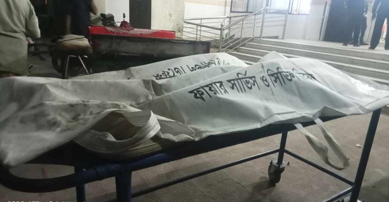 নওগাঁর বাইপাসে ট্রাকের ধাক্কায় মাদ্রাসা ছাত্র নিহত 