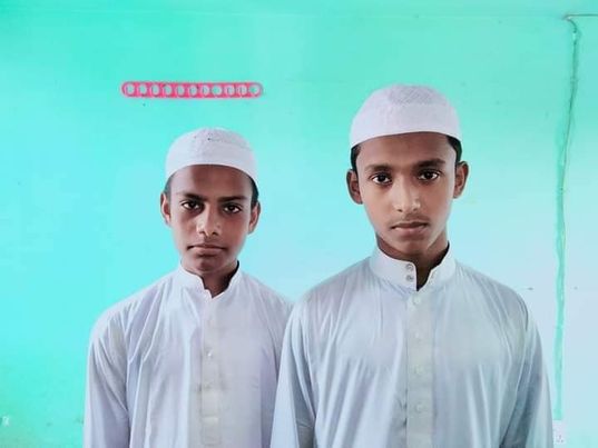 বরিশাল হিজলায় মাত্র ১০ মাসে পবিত্র কোরআন হিফজ সম্পুর্ন করলেন দুইজন ৷ 