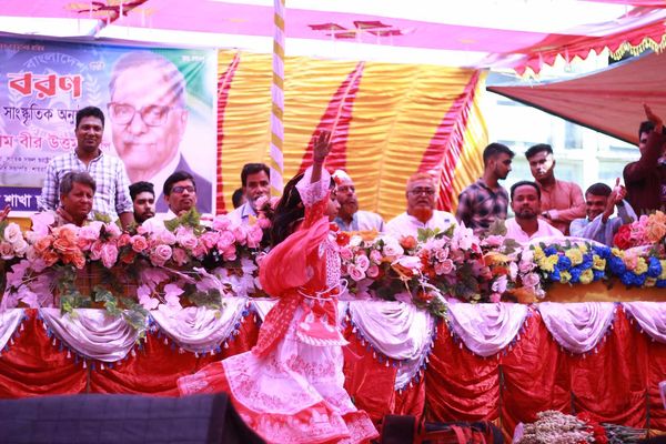 শাহরাস্তি'র চিতোষী ডিগ্রি কলেজ ছাত্রলীগের নবীন বরণ অনুষ্ঠান সম্পন্ন। 