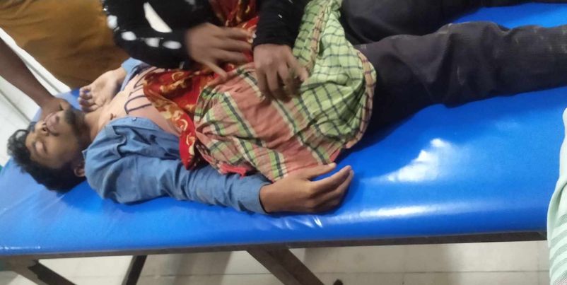 আমতলীতে চালক কে আঘাত করে দূর্বত্তদের অটো ছিনতাই 
