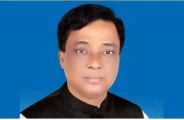 ব্রাহ্মণবাড়িয়া জেলা কসবা থানা বিহারী ২ নং ইউপি সাবেক চেয়ারম্যান আলম আমি সাংবাদিক দীন ইসলাম তার বিরুদ্ধে একটি দুর্নীতি এবং তার ছেলে আরাফাতের বিরুদ্ধে একটি মাদকের নিউজ করি ইন্ডিয়ান চ্যানেল থেকে নিউজ