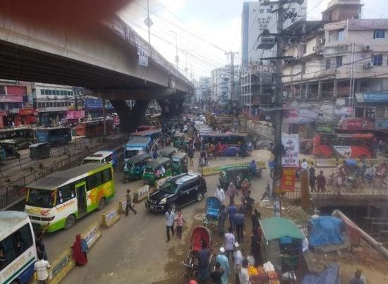 অবরোধে সবকিছু স্বাভাবিক চট্টগ্রাম শহরে 