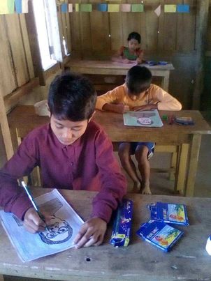 রুমায় আমতলী পাড়া বিদ্যালয়ে চিত্রাঙ্কন প্রতিযোগিতা।