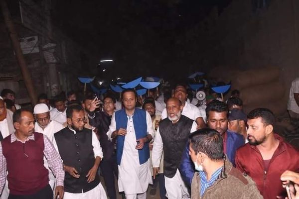 চট্টগ্রাম বক্সিরহাটে শিক্ষা উপমন্ত্রী ব্যারিস্টার নওফেলের গণসংযোগ।