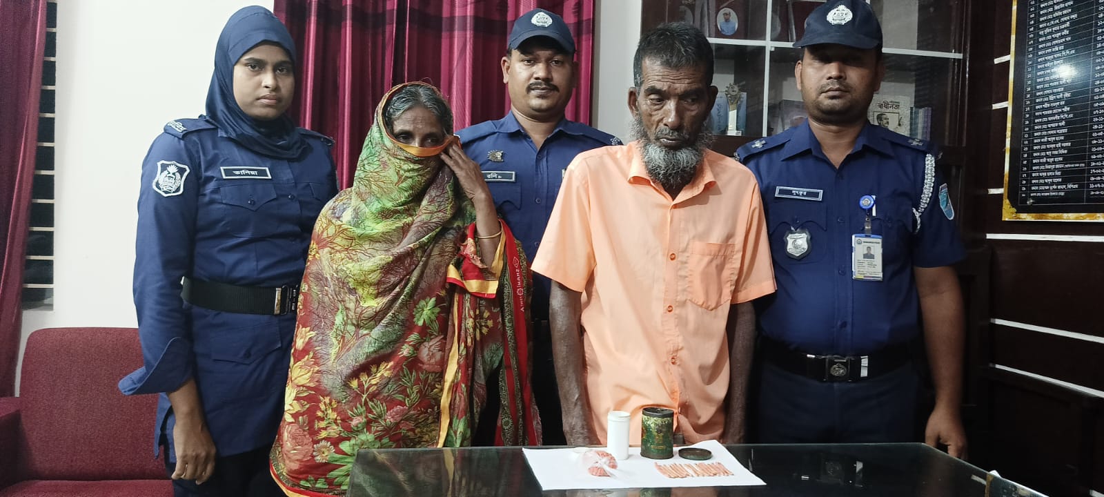 ইটনা উপজেলা ছিলনি নুরপুর গ্রামের ৫১০ পিস ইয়াবা টেবলেট আলোচিত  মাদক ব্যাবসায়ী  মাদক  মামলার পালাতক আসামি ২ জন জেল হাজতে প্রেরন। 