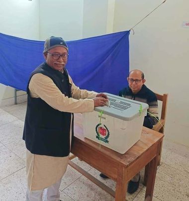 খুলনা-৬ আসনে আওয়ামীলীগ প্রার্থী মোঃ রশিদুজ্জামান সংসদ সদস্য 