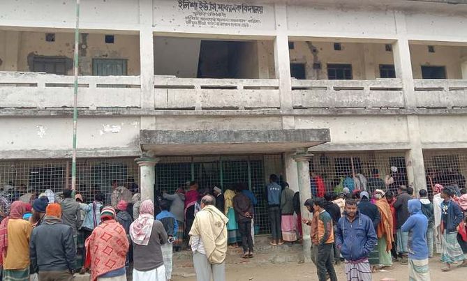 ভোলায় স্কুল থেকে নৈশপ্রহরীর মরদেহ উদ্ধার