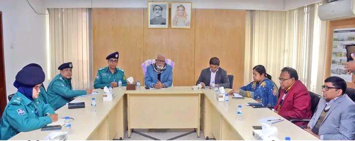 লাইসেন্সবিহীন কোন যানবাহন খুলনা শহরে চলতে দেওয়া হবেনা :