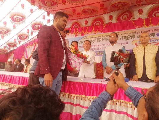 লক্ষ্মীপুর-২ আসনের এমপি এডভোকেট নুর উদ্দিন চৌধুরী নয়ন পেল নাগরিক সংবর্ধনা লক্ষ্মীপুর-২ আসনের এমপি এডভোকেট নুর উদ্দিন চৌধুরী নয়ন পেল নাগরিক সংবর্ধনা 