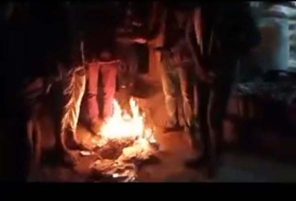কুয়াশার চাদরে ঢাকা সন্দ্বীপ - কনকনে শীতে জনজীবন স্থবির। 