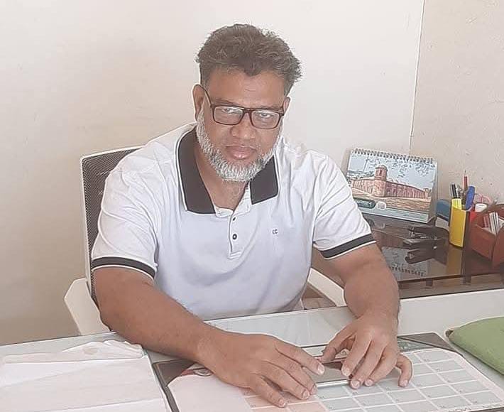নেতৃত্ব মানে ক্ষমতা নয়, নেতৃত্ব একটি সুযোগ — দায়িত্ব এড়িয়ে দলকে ধ্বংসের দিকে ঠেলে দেবেন না!