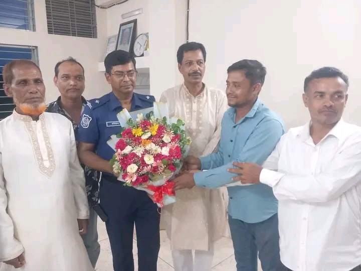 কাথরিয়া স্কুলে ওসির সঙ্গে মতবিনিময় সভা মাদক, সন্ত্রাস ও ইভটিজিংয়ের বিরুদ্ধে জিরো টলারেন্স নীতির ঘোষণা