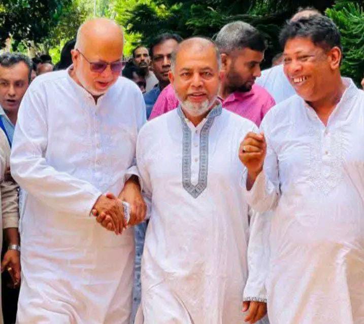 নোয়াজিষপুর ইউনিয়ন পরিষদের বিরুদ্ধে স্থানীয়দের ক্ষোভ; পরিবর্তনের দাবিতে আলী সিকদারকে চেয়ারম্যান হিসেবে দেখতে চান এলাকাবাসী