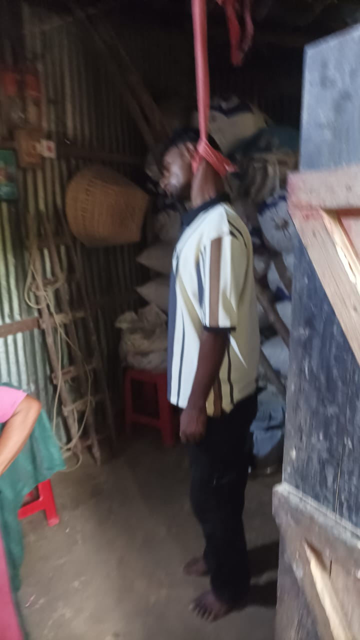 রাঙ্গুনিয়ায় ফেসবুকে স্ট্যাটাস দিয়ে যুবকের আত্মহত্যা