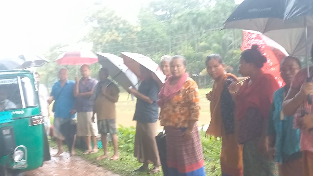 নবকুমার কমিউনিটি ক্লিনিক স্থাপনের দাবিতে এলাকাবাসীর আবেদন