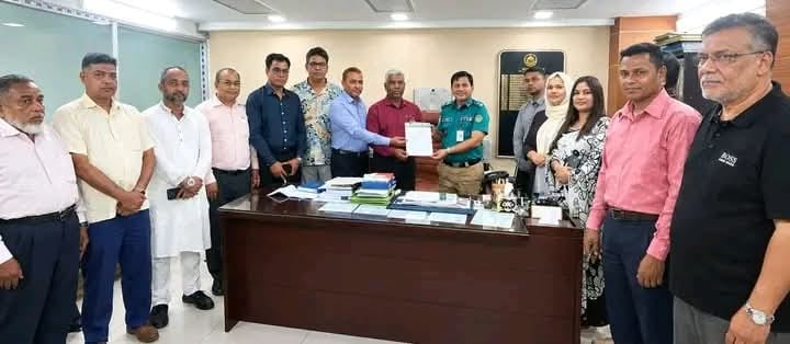 চট্টগ্রামের যানজট নিরসনে নাগরিক ফোরামের ২৫ দফা স্মারকলিপি নাগরিক উদ্যোগকে স্বাগত কবীর ভূঁইয়ার, যানজট নিরসনে সমন্বিত উদ্যোগের আহ্বান