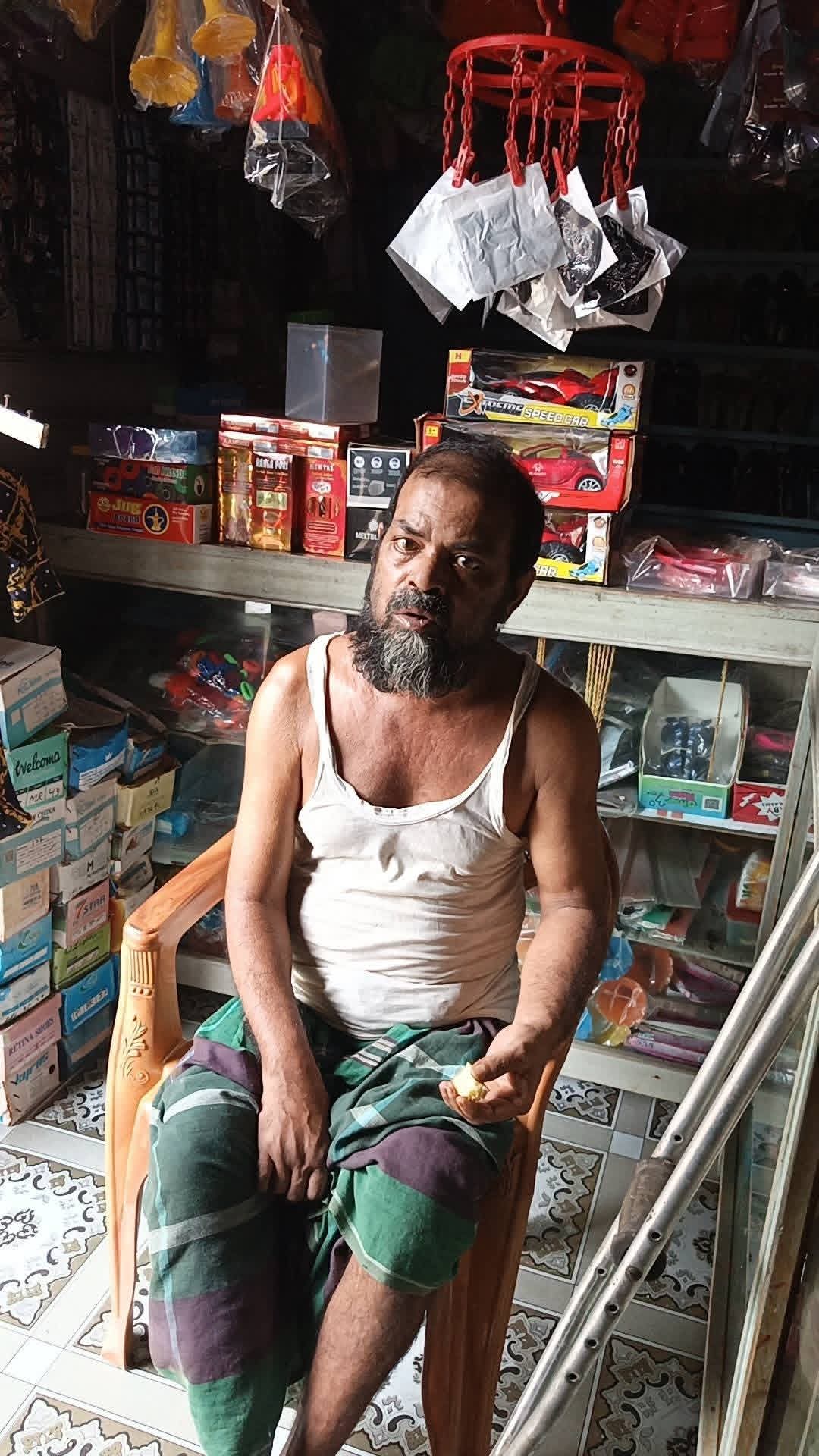 প্যারালাইসিসে শয্যাশায়ী হিল ভিডিপি হাবিলদার আব্দুল আলী: টাকার অভাবে থমকে আছে চিকিৎসা, মানবিক সাহায্যের আকুতি