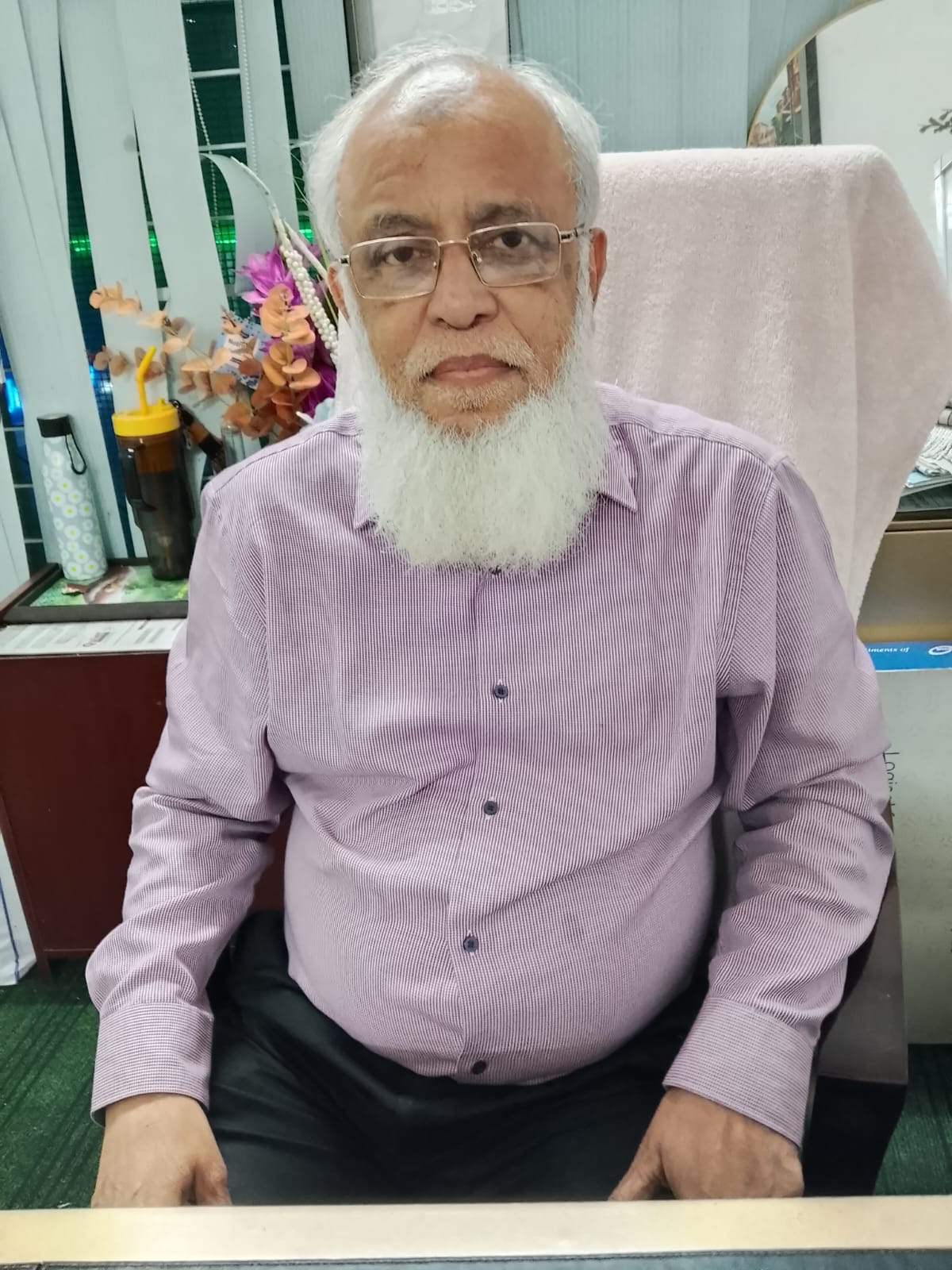 চট্টগ্রামে বিশ্ব মানসিক স্বাস্থ্য দিবস উপলক্ষে আলোচনা সভা মানসিক স্বাস্থ্যসেবায় সচেতনতা বৃদ্ধির আহ্বান অধ্যাপক ডাঃ মোহাম্মদ শফিউল হাসানের